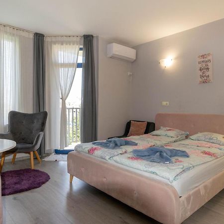 Joy Apartment Pantai Sunny Bagian luar foto