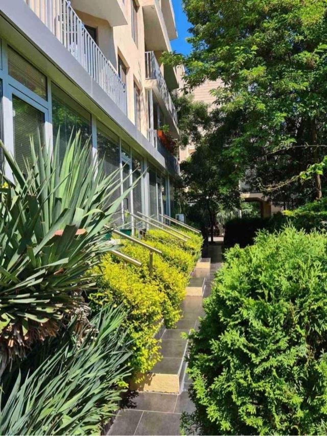 Joy Apartment Pantai Sunny Bagian luar foto